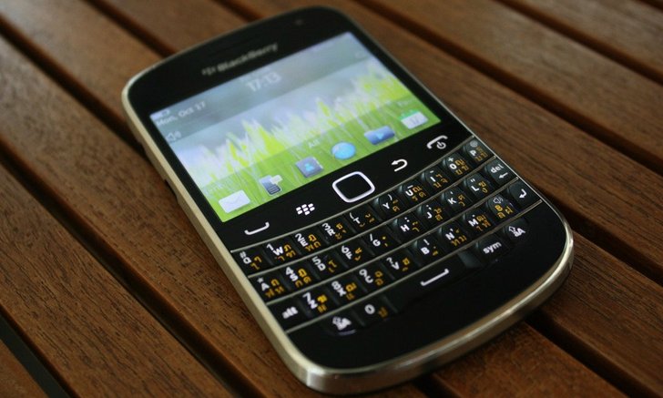 แรกสัมผัสกับ BlackBerry Bold 9900 ที่ได้ชื่อว่าเป็น BlackBerry ที่ดีที่สุดในตอนนี้