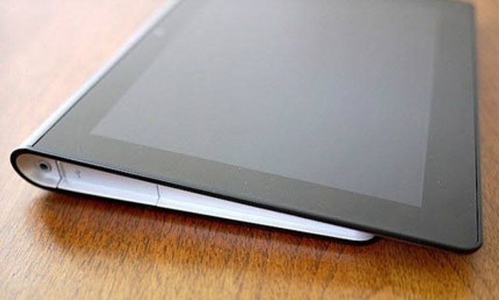 Sony Tablet S ในต่างประเทศหั่นราคาลงเหลือแค่ 12,400 บาทเท่านั้น !!