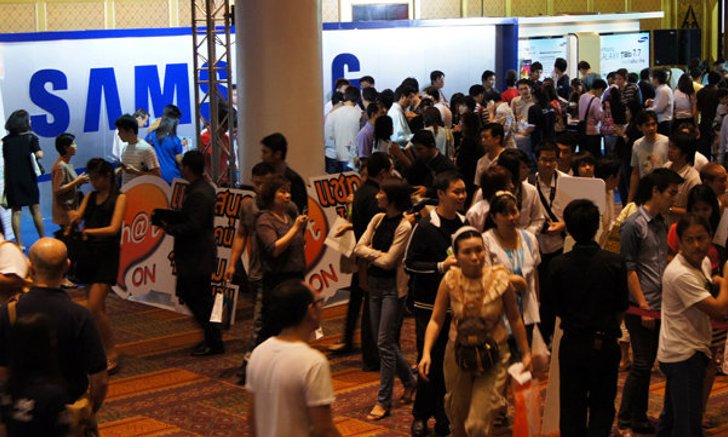 รวบรวมราคามือถืองาน Mobile Expo 2012