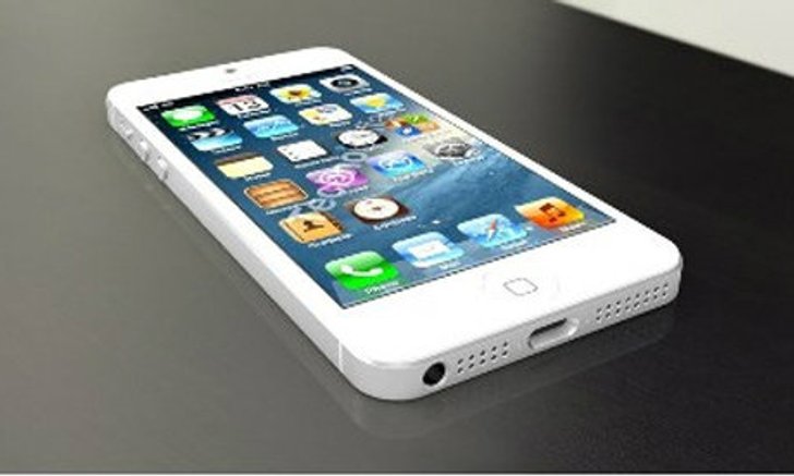 เผยคลิปดีไซน์ iPhone 5 แบบจัดเต็ม!!!