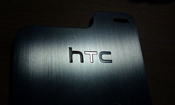 HTC ซุ่มผลิตสมาร์ทโฟนหน้าจอ 5 นิ้ว หวังชิงส่วนแบ่งการตลาด Samsung Galaxy Note