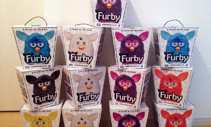 คุยกับ Furby อย่างไรให้รู้เรื่อง(ถ้าไม่ได้อ่าน...พรุ่งนี้ท่านจะคุยกับเขาไม่รู้เรื่อง)