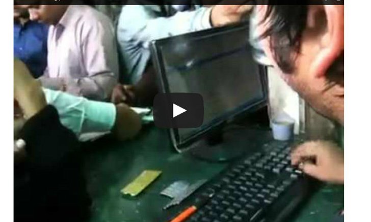 ล้านวิวแล้ว แห่ดูคลิปชายที่ "คีย์ข้อมูล" เร็วที่สุดในโลก