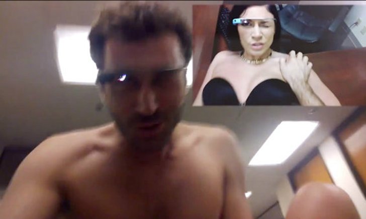 วีดีโอตัวอย่างการใช้ Google Glass ถ่ายหนังโป๊ที่ทั้งฮาทั้งหื่น