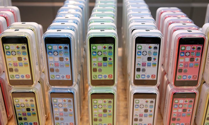 iPhone 5c เริ่มปรับราคาลดลง ...
