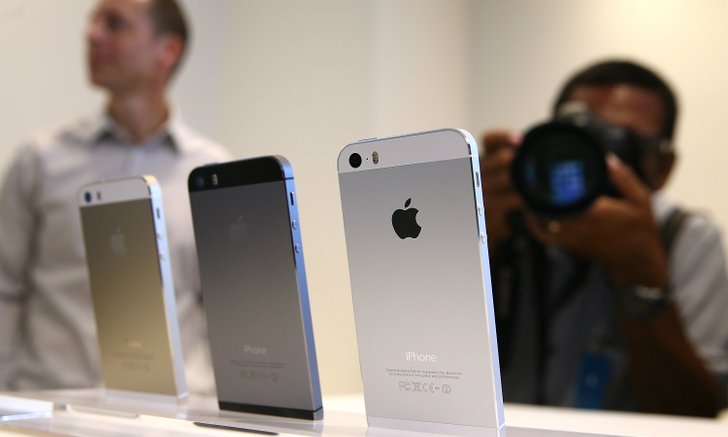 Apple Store ประเทศไทยเปิดราคา iPhone 5s / iPhone 5c ออกมาใกล้เคียงกับผู้ให้บริการสามค่าย
