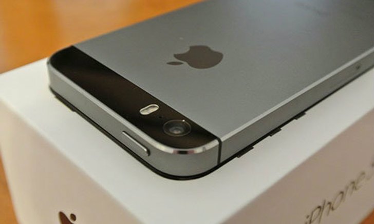 iPhone 5s เจอปัญหาแบตเตอรี่อีกแล้ว