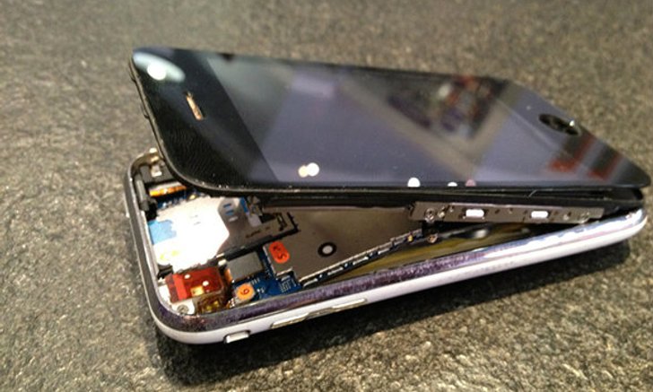iPhone 3GS ระเบิด ในปักกิ่ง คาด อาจใช้ที่ชาร์จแบตไม่ได้มาตรฐาน