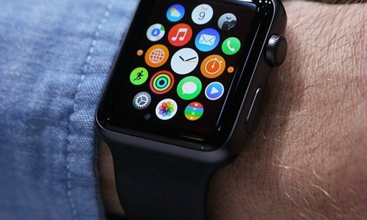 Apple สั่งผลิต Apple Watch กว่า 5 ล้านเครื่อง แต่จะตัดฟีเจอร์ด้านสุขภาพออกบางส่วน !!?