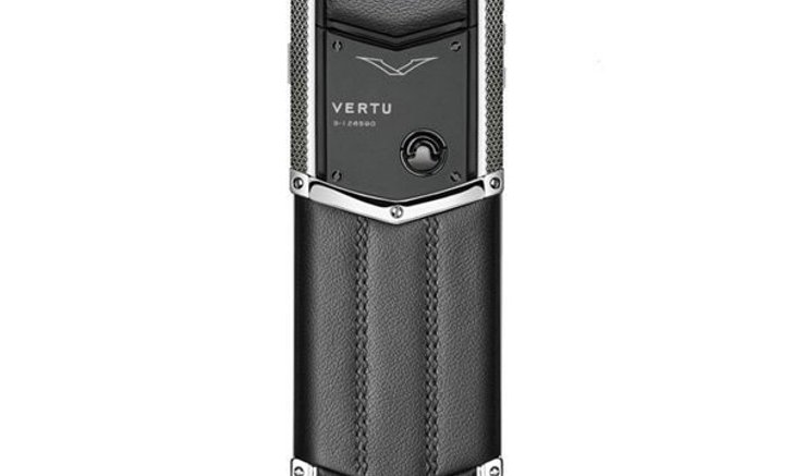 ยังอยู่ Vertu Signature for Bentley สมาร์ทโฟนสุดหรู ราคาเพียง 7 แสนต้นๆ