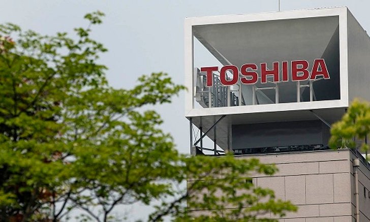 Apple เล็งร่วมทีม Foxconn ประมูลธุรกิจชิปหน่วยความจำของ Toshiba