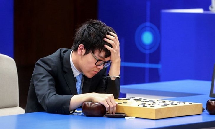 AlphaGo ผงาด ชนะ เซียนโกะมือหนึ่งของโลก 2 ครั้งซ้อน เตรียมคว้าแชมป์ 3 เกมรวด