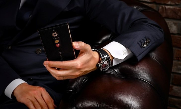 ลัมโบร์กีนี Lamborghini เปิดตัว Alpha-One สมาร์ทโฟนสุดหรู ราคาแพงไม่แพ้รถยนต์