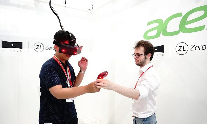 ลองของจริง StarVR แว่น VR ประสิทธิภาพสูง มองได้เหมือนจริงจาก Acer