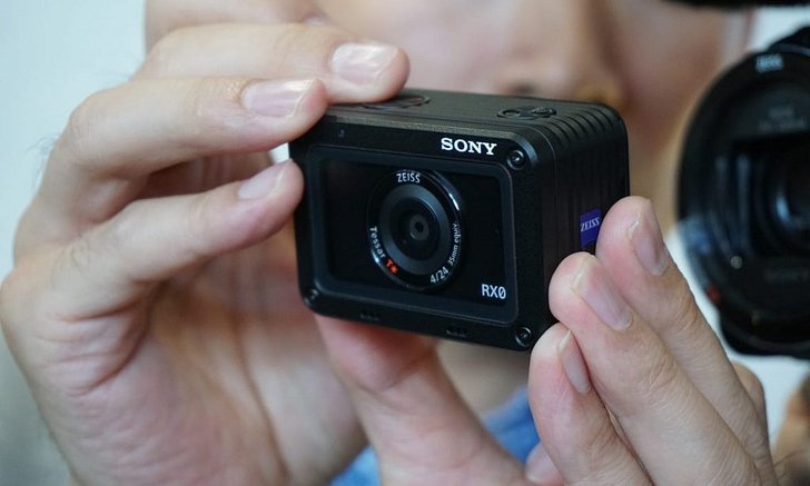 Sony เปิดตัว RX0 กล้องจิ๋วรุ่นโปรใช้เซนเซอร์ 1 นิ้ว ราคา 24000
