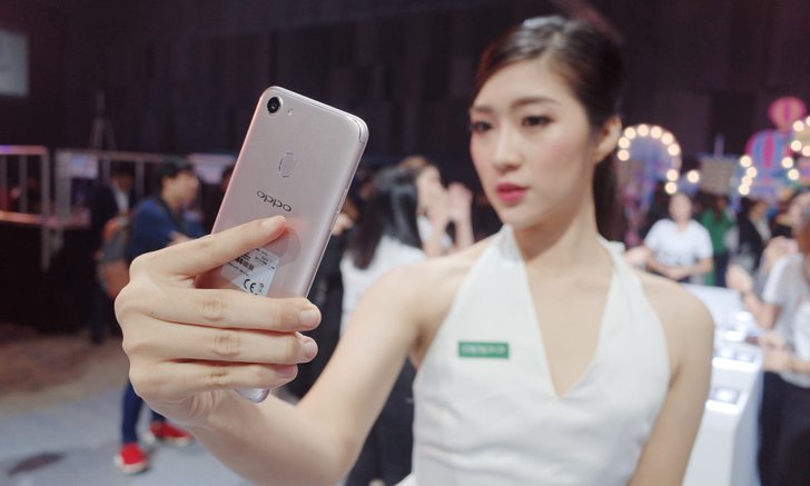 เปิดตัว OPPO F5 มือถือจอ 6 นิ้วไร้ขอบ เน้น Selfie ด้วย AI ราคาแค่ 9,990 บาท