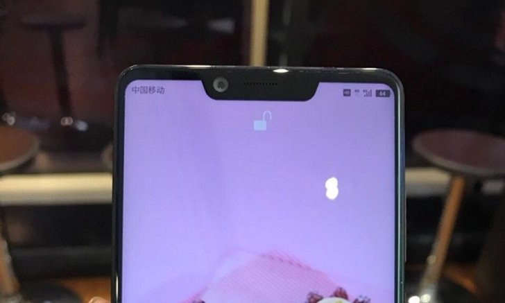 เอากับเขาด้วย หลุดภาพ Sharp Aquos S3 ที่มีส่วนเว้าบนหน้าจอ และกล้องหลังแนวตั้ง คล้ายกับ iPhone X