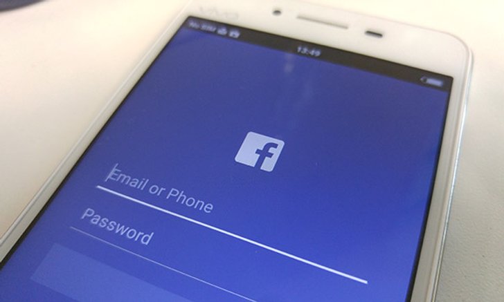 งานเข้าเมื่อ Facebook สั่งให้พนักงานใช้ Android และหยุดใช้ iPhone ชั่วคราว