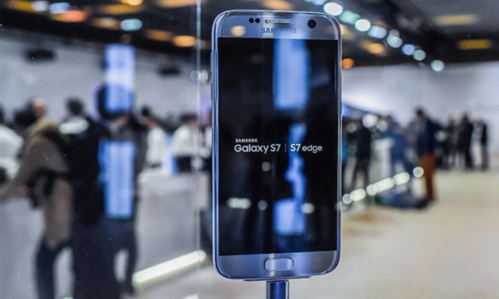 10 เรื่องเด่นที่สร้างให้ Samsung Galaxy S7 เหนือกว่า iPhone