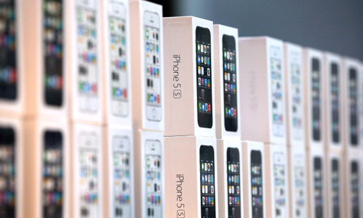 โปรเด็ด!! ซื้อ Phone 5s ได้ด้วยเงินเพียง 5,900 บาท