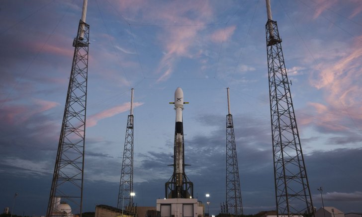 รอชมสด! SpaceX เตรียมปล่อยดาวเทียม Starlink ชุดแรก 60 ดวง 17 พฤษภาคมนี้!