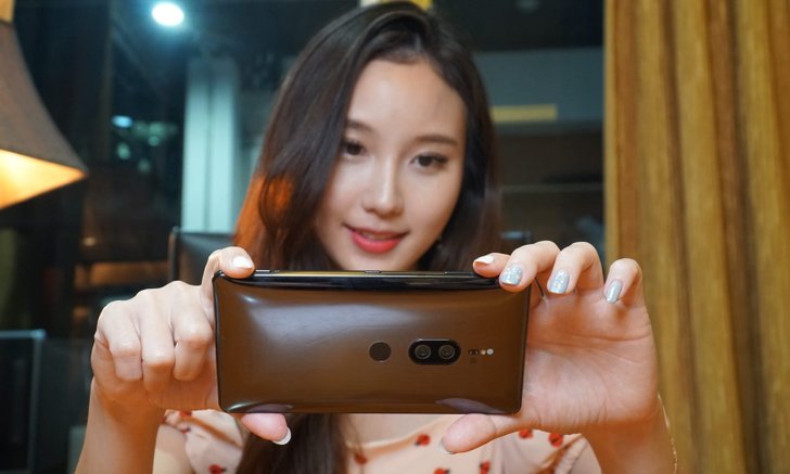 รีวิว Sony Xperia XZ2 Premium สานต่อจิตวิญญาณจอ 4K HDR