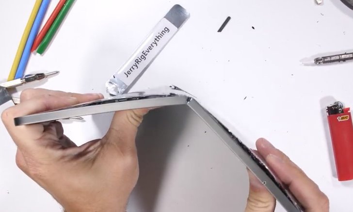 โปรดระวังในการใช้! ผลทดสอบล่าสุดชี้ iPad Pro รุ่นใหม่ “หักง่ายมาก”