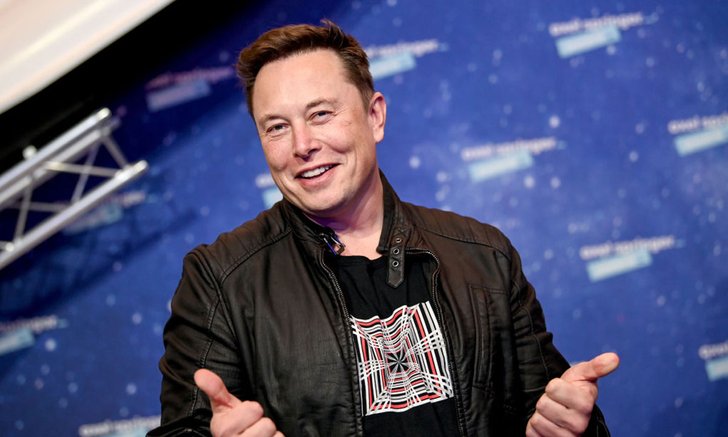 Elon Musk ทำโพลล์ถามชาวทวิตเตอร์ว่าเขาควรขายหุ้น Tesla หรือไม่