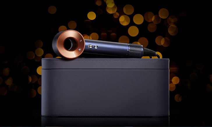 Dyson ต้อนรับช่วงเทศกาลด้วยผลิตภัณฑ์สำหรับเส้นผมสีใหม่ ปรัสเซียนบลูและริชคอปเปอร์