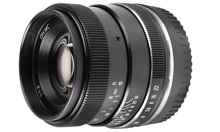 Pergear เปิดตัวเลนส์ 35mm f/1.2 manual focus สำหรับกล้อง mirrorless APS-C