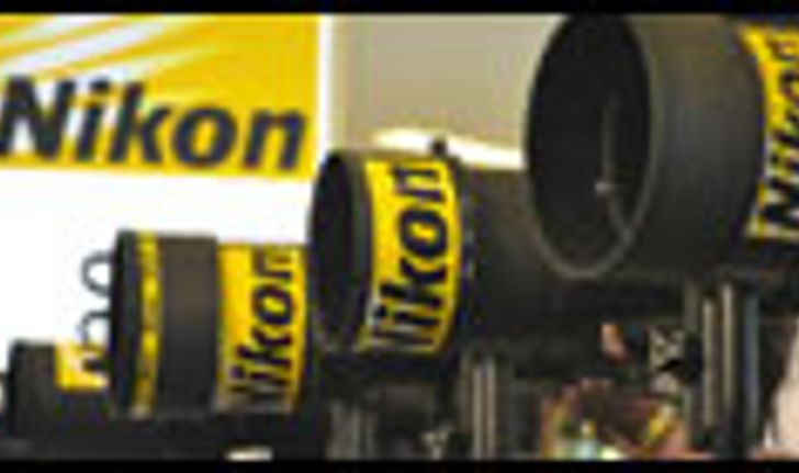 รายงานสด : ตะลอน [Nikon Day 2009] ด้วย D90