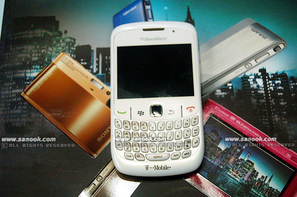 BlackBerry Curve 8520 สีขาวราคาสบายกระเป๋า