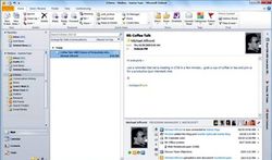 MS เชื่อม Facebook กับ Outlook 2010
