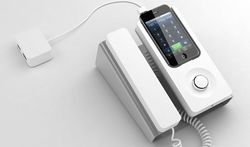 iPhone Desk Dock เปลี่ยนโฉมมาเป็นโทรศัพท์ตั้งโต๊ะ