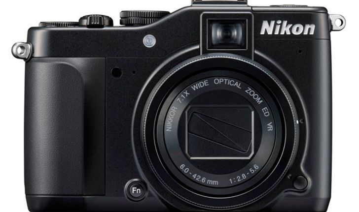 ชมตัวเป็นๆ Nikon P7000