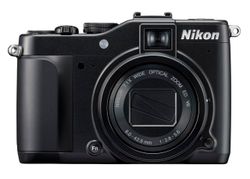 ชมตัวเป็นๆ Nikon P7000