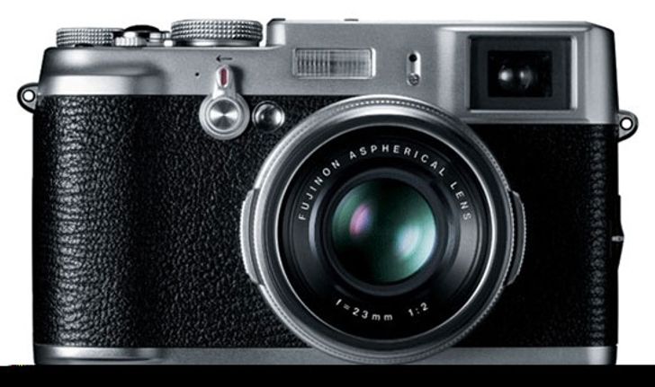 FujiFilm เปิดตัวกล้องใหม่ FinePix X100 พร้อมดีไซน์หรู+ฟังก์ชั่นครบครัน