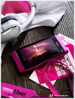 Nokia N8 Pink สีสันสดใสเอาใจวัยจี๊ด