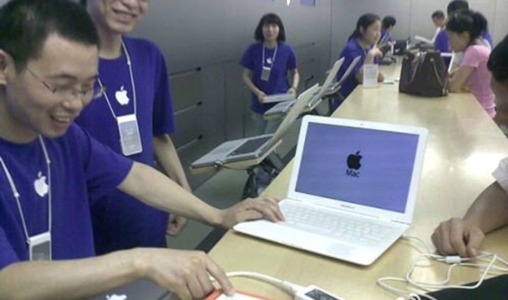 Apple Store จีนซ่อมแมคบุ๊คแอร์ปลอม