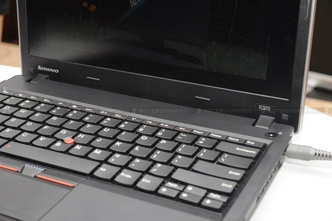 Lenovo เปิดตัว ThinkCentre Edge AIO