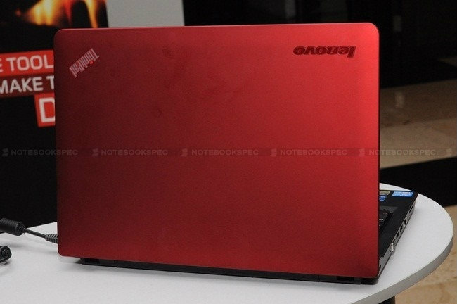 Lenovo เปิดตัว ThinkCentre Edge AIO