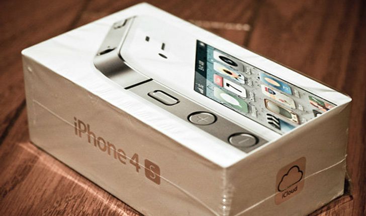 ราคาเครื่องหิ้ว iPhone 4S ที่มาบุญครองวนเวียนอยู่ที่ 35,000-43,000 บาท