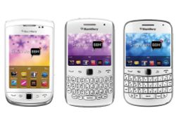 BlackBerry Bold 9900, Torch 9810 และ Curve 9360 สีขาวเปิดให้จองแล้ว