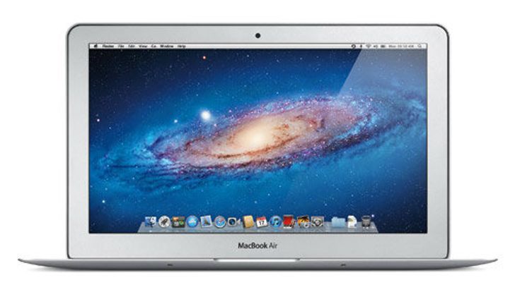 MacBook Air รุ่น 11 นิ้วลดราคาเหลือเพียง 25,500 บาทที่ Amazon ถูกกว่า Apple Online Store!