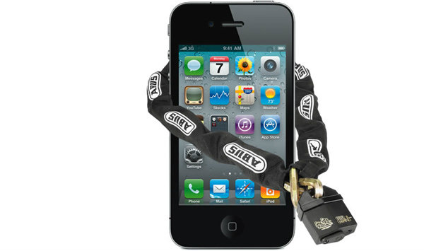 Jailbreak iPhone 4S เจอตอครั้งใหญ่จาก Apple วอนผู้มีจิตอาสาช่วยเหลือด่วน