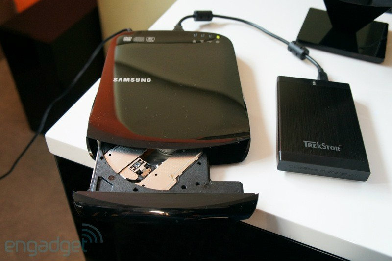 Samsung SE-208BW Smart Media Hub รองรับDVD และ Wi-Fi 