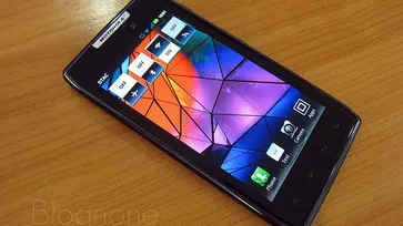 รีวิว Motorola RAZR การกลับมาที่สมศักดิ์ศรีของแบรนด์มือถืออันโฉบเฉี่ยว