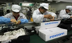 Foxconn ทุ่มเงินอีกพันล้านเหรียญเพื่ออัพเกรดโรงงานผลิต iPhone