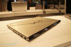 Sony โชว์โน้ตบุ๊คปริศนา สุดบางเบา ดีไซน์ Sexy ตามสไตล์ VAIO หน้าจอ 13 นิ้ว!