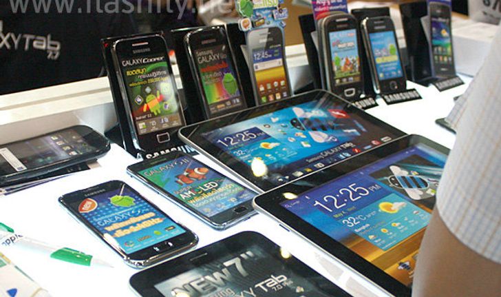 4 วัน Thailand Mobile Expo 2012 ผู้ชมกว่า 6.3 แสนคน เงินสะพัดกว่า 1,600 ล้านบาท Tablet ขายดีสุดในงาน